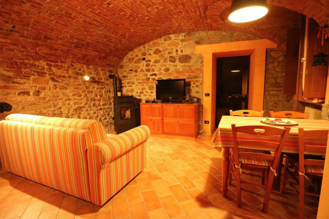 B&B La Corte Suites 萨利切温泉 外观 照片