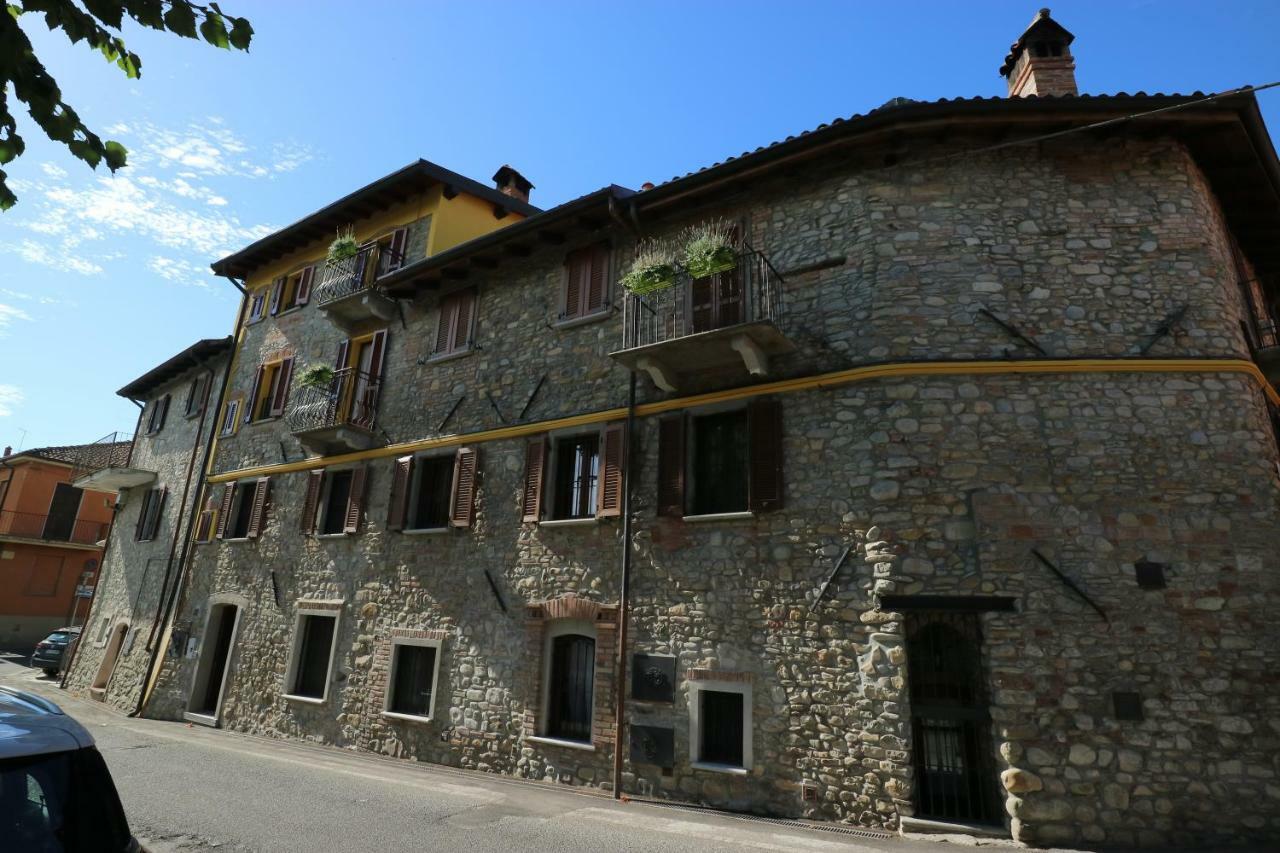 B&B La Corte Suites 萨利切温泉 外观 照片